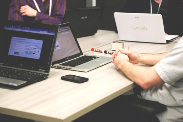Software mobile app website development team